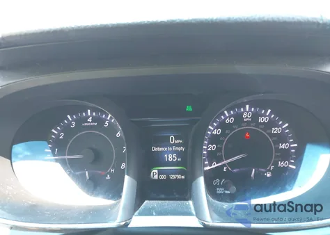 2016 Toyota Avalon Xle z USA, uszkodzony, nr VIN 4T1BK1EB0GU223611